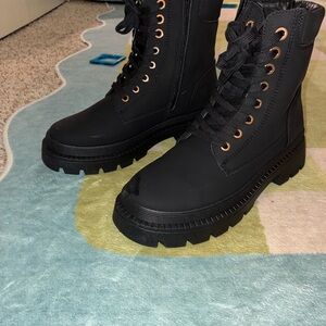 Black Lace-Up Women's Boots